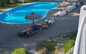 Romantyczny Apartament Happy 16 Basen & Kort Tenisowy, Ochrona 24 H - Dla Maksymalnie 6 Osob