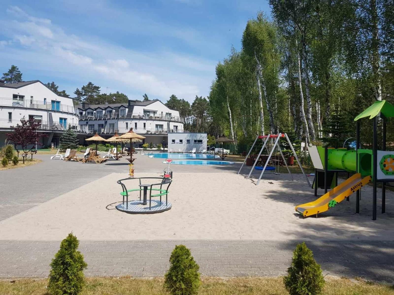 Romantyczny Apartament Happy 16 Basen & Kort Tenisowy, Ochrona 24 H - Dla Maksymalnie 6 Osob Pobierowo Exterior foto